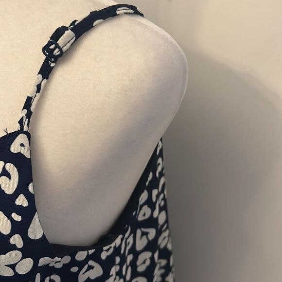 She + Sky blue white patterned spaghetti strap blouse Size S - Picture 4 of 8